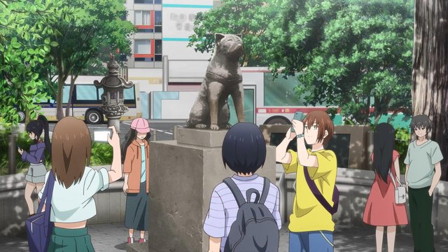 Loyal Akita dog statue